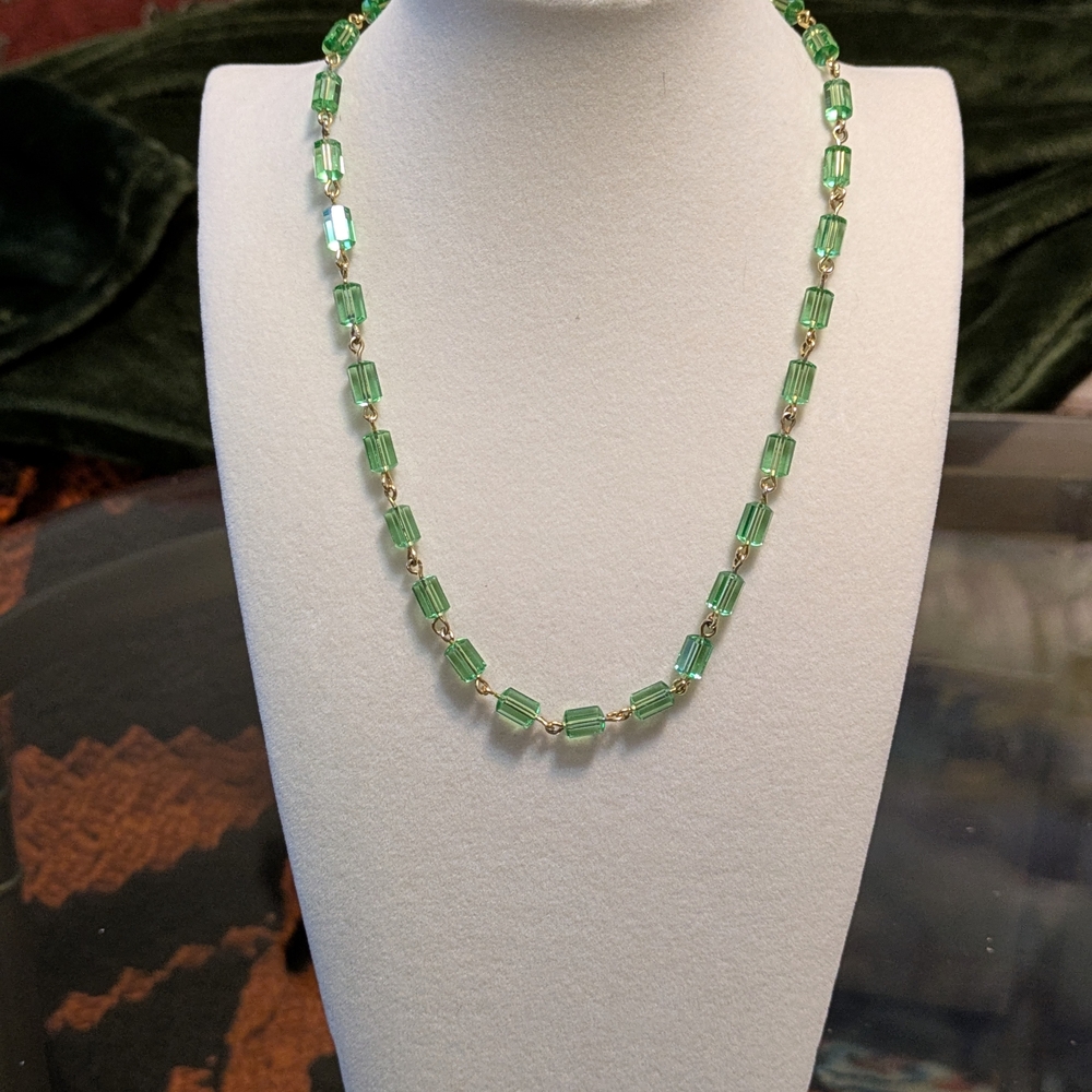 Vintage Handmade Green Crystal And Gold Tone Wire Necklace